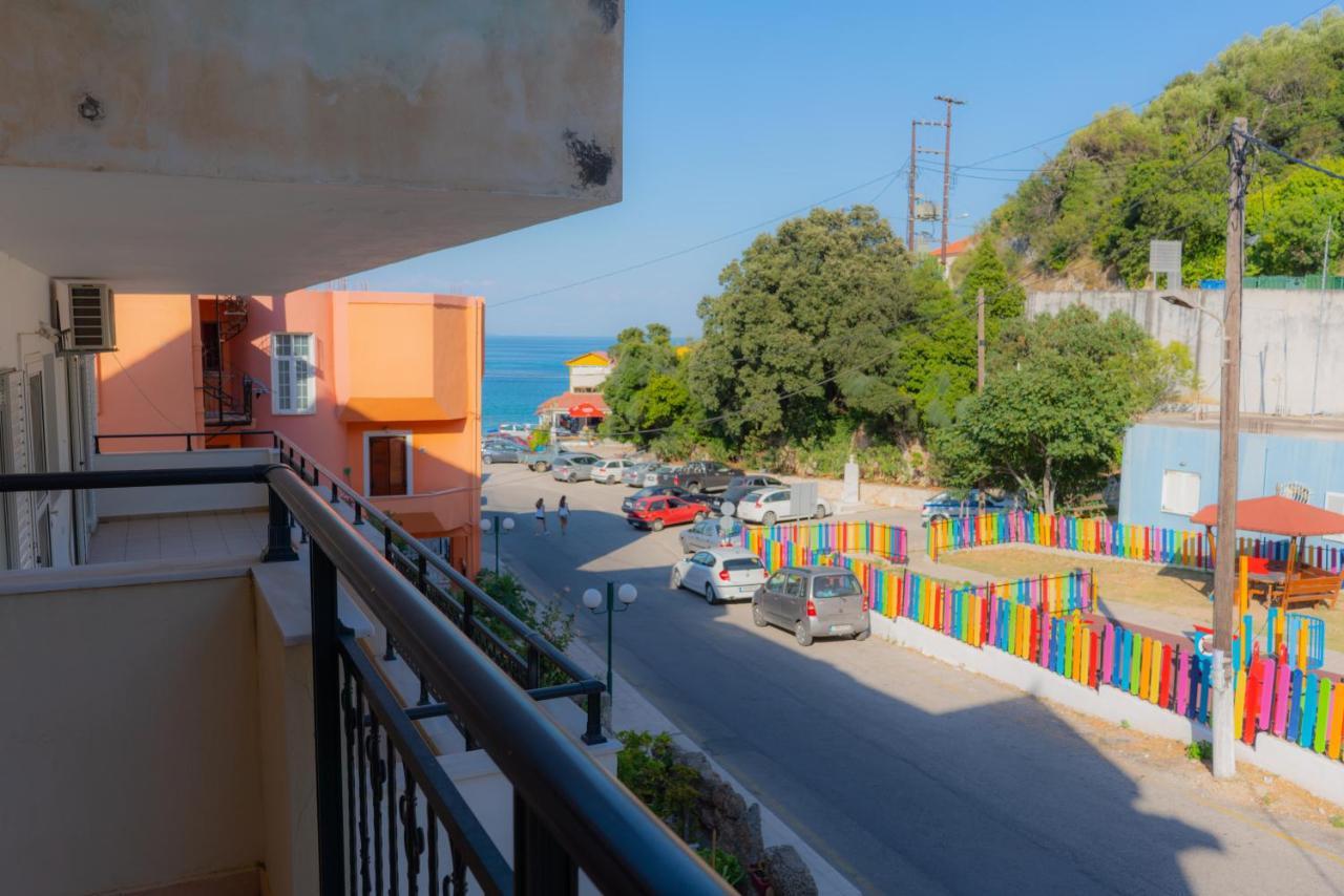 Valsamis Villa Apartments Poros  Exterior photo